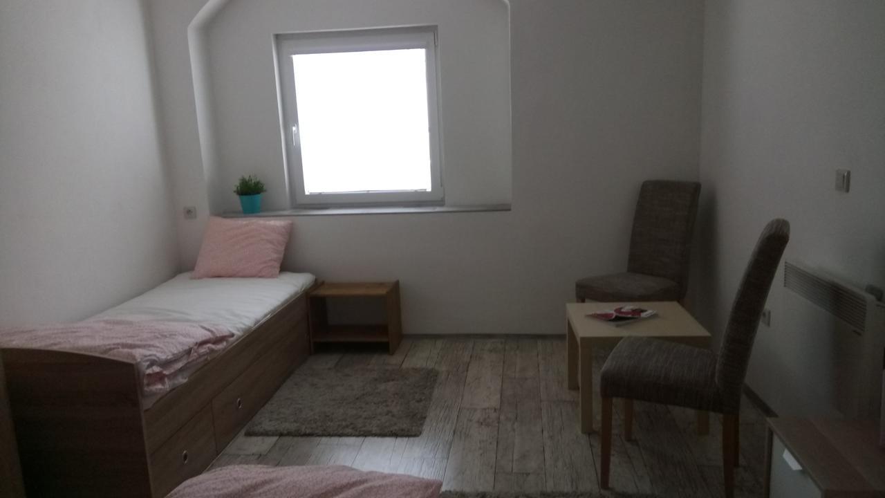 Penzion U Formana Straz nad Nezarkou Exterior photo